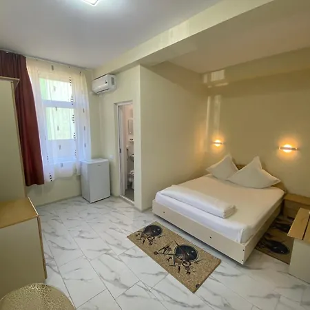 Casa Andreea 게스트하우스 3*